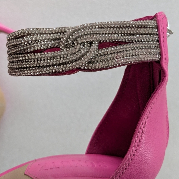 Schutz Linara Napa Leather Pump - Picture 4 of 8